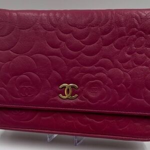 Chanel camellia Lambskin WOC